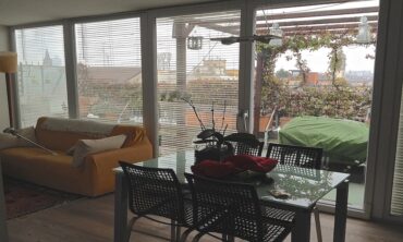 PIED A TERRE CON VISTA SUI TETTI